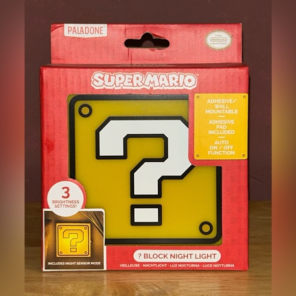 Super Mario Wall Mountable Question Mark Block Night Light Made By Paladone. NEW - Picture 7 of 8